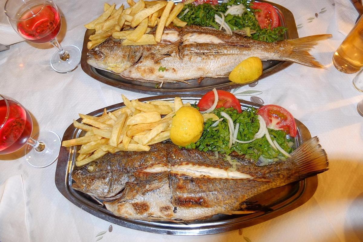 Socrates Apartmens & Restaurant Milatos Exterior photo